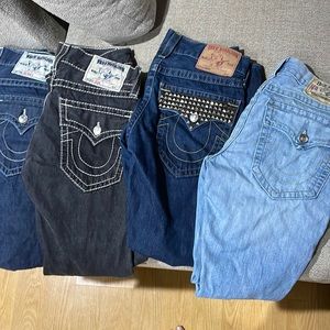 TRUE RELIGION JEANS